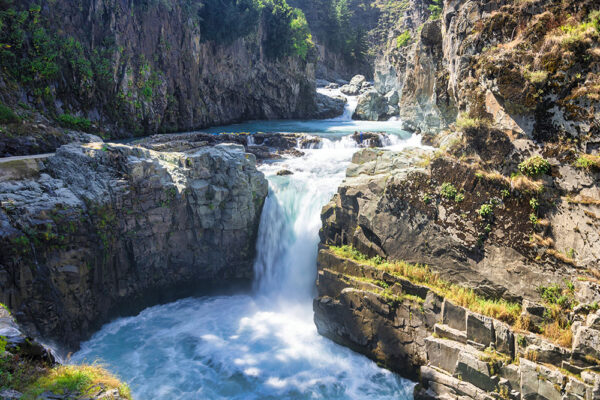 AHARBAL WATERFALL – The Niagara of Kashmir