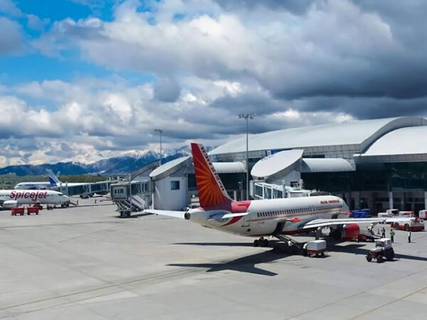 AIRPORT FAST-TRACK